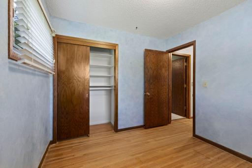 6836 Ewing Avenue N, Minneapolis, MN 55429