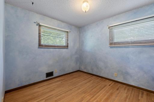 6836 Ewing Avenue N, Minneapolis, MN 55429