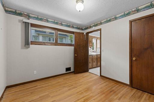 6836 Ewing Avenue N, Minneapolis, MN 55429