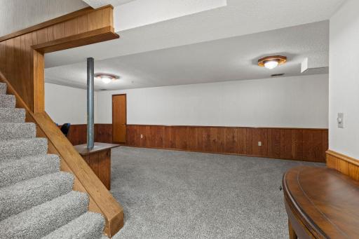 6836 Ewing Avenue N, Minneapolis, MN 55429