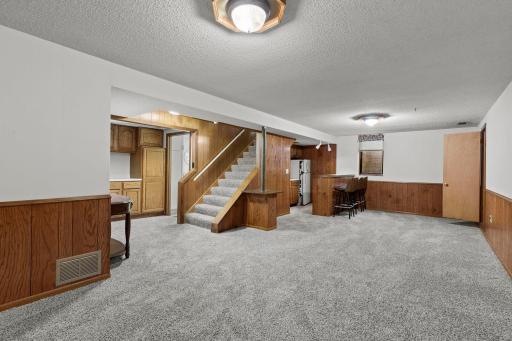 6836 Ewing Avenue N, Minneapolis, MN 55429