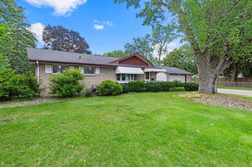 6836 Ewing Avenue N, Minneapolis, MN 55429
