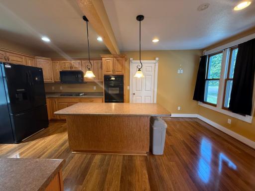 21. Kitchen.jpg