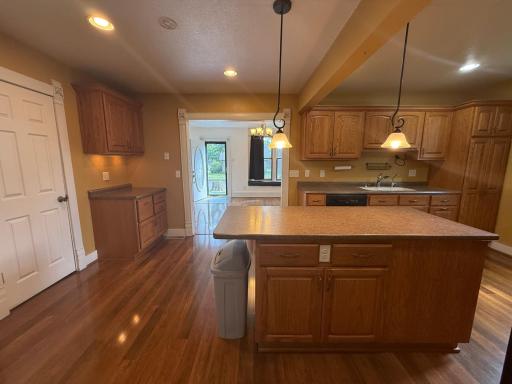 26. Kitchen.jpg