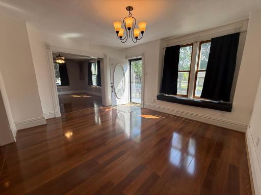 18. Dining Room.jpg