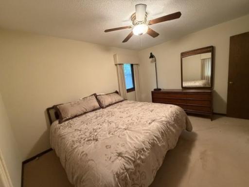8633 Greenway Avenue S, Cottage Grove, MN 55016