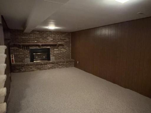 8633 Greenway Avenue S, Cottage Grove, MN 55016