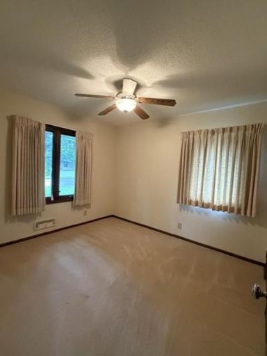 8633 Greenway Avenue S, Cottage Grove, MN 55016