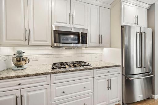 5551 W 93rd Street, Minneapolis, MN 55437