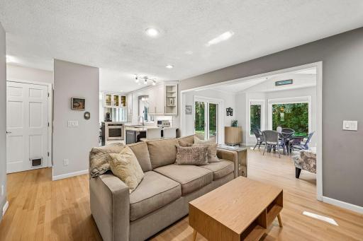 5551 W 93rd Street, Minneapolis, MN 55437