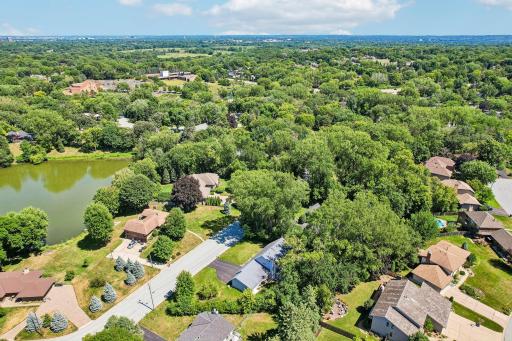 5551 W 93rd Street, Minneapolis, MN 55437