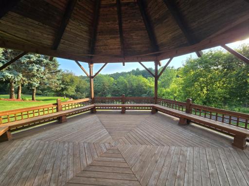 316 Wedgewood Circle, Hudson, WI 54016
