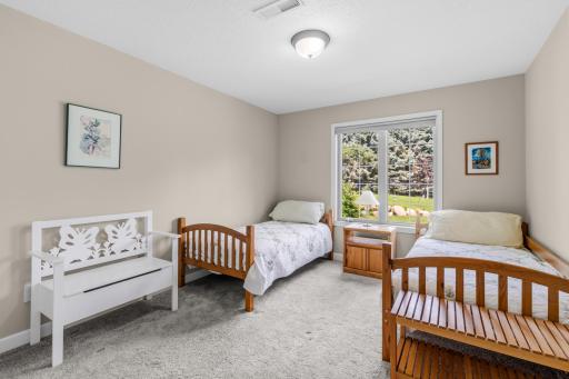 316 Wedgewood Circle, Hudson, WI 54016