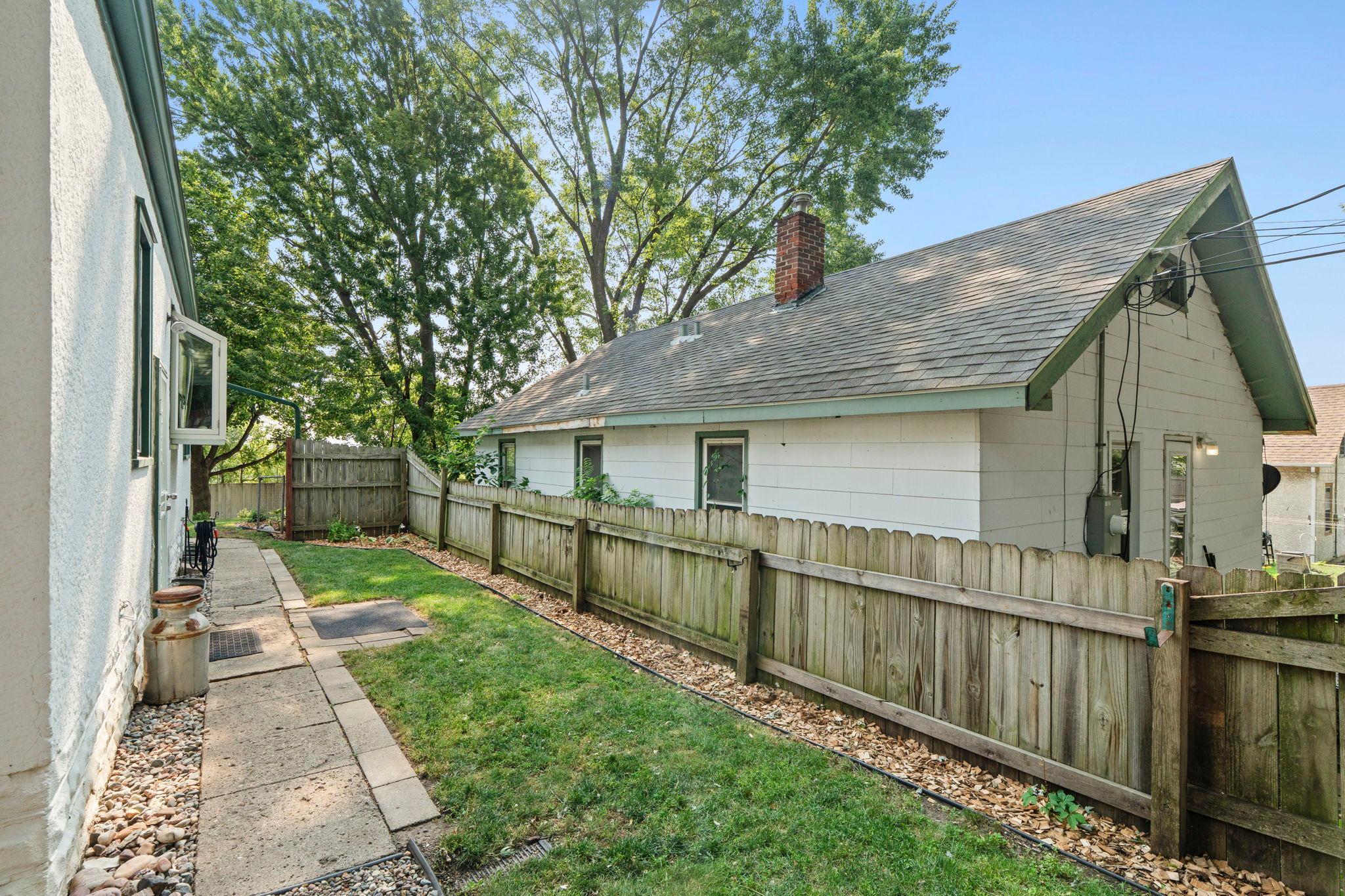 Photo 56