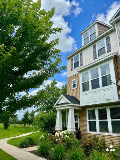 537 Satori Way, Chaska, MN 55318