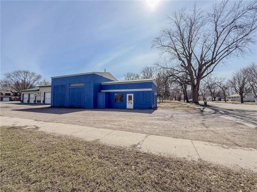 Renville, MN 56284