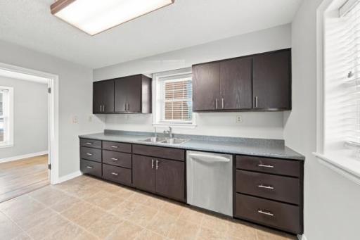 928 2nd Avenue E, Shakopee, MN 55379