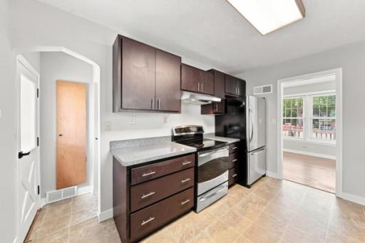 928 2nd Avenue E, Shakopee, MN 55379