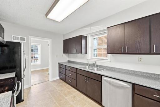 928 2nd Avenue E, Shakopee, MN 55379