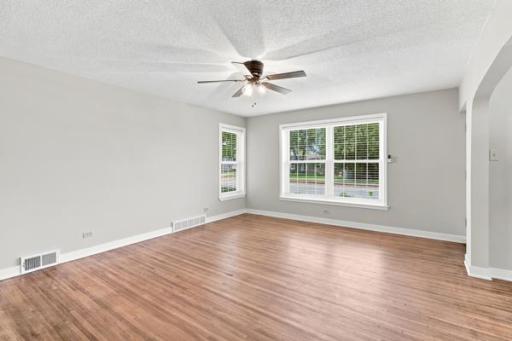 928 2nd Avenue E, Shakopee, MN 55379