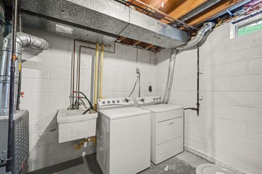 4920 Grenwich Trail N, Saint Paul, MN 55128