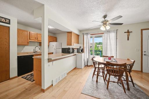 4920 Grenwich Trail N, Saint Paul, MN 55128
