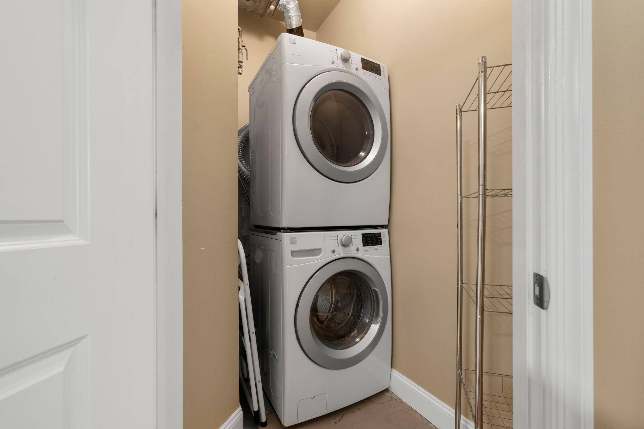 12-web-or-mls-100 3rd Ave S 705-15.jpg