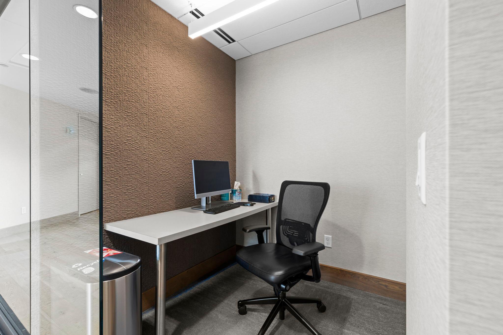 61-web-or-mls-100 3rd Ave S 705-162.jpg