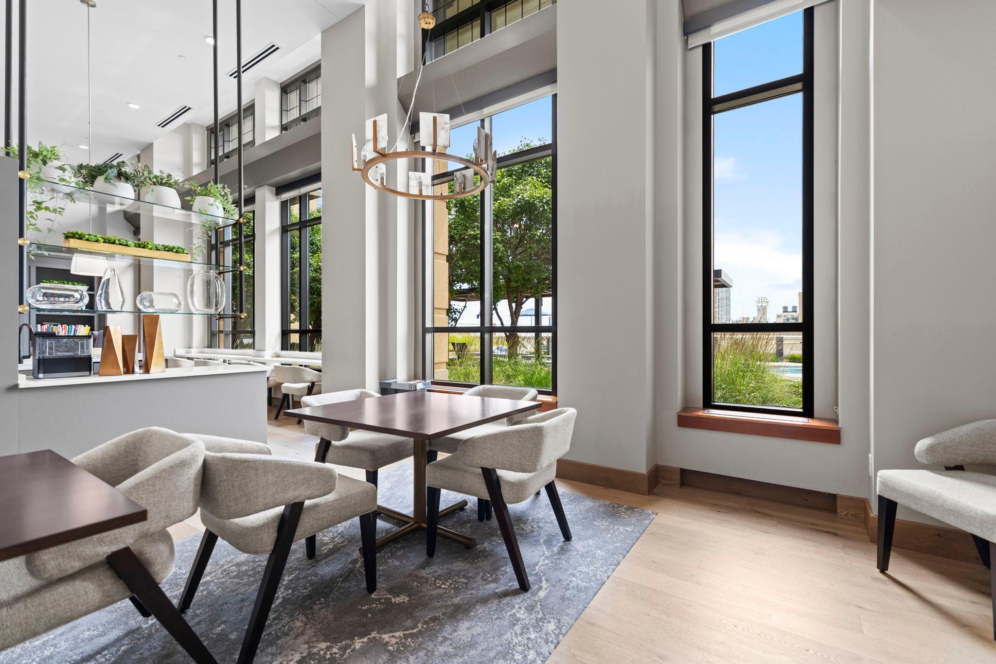 68-web-or-mls-100 3rd Ave S 705-180.jpg