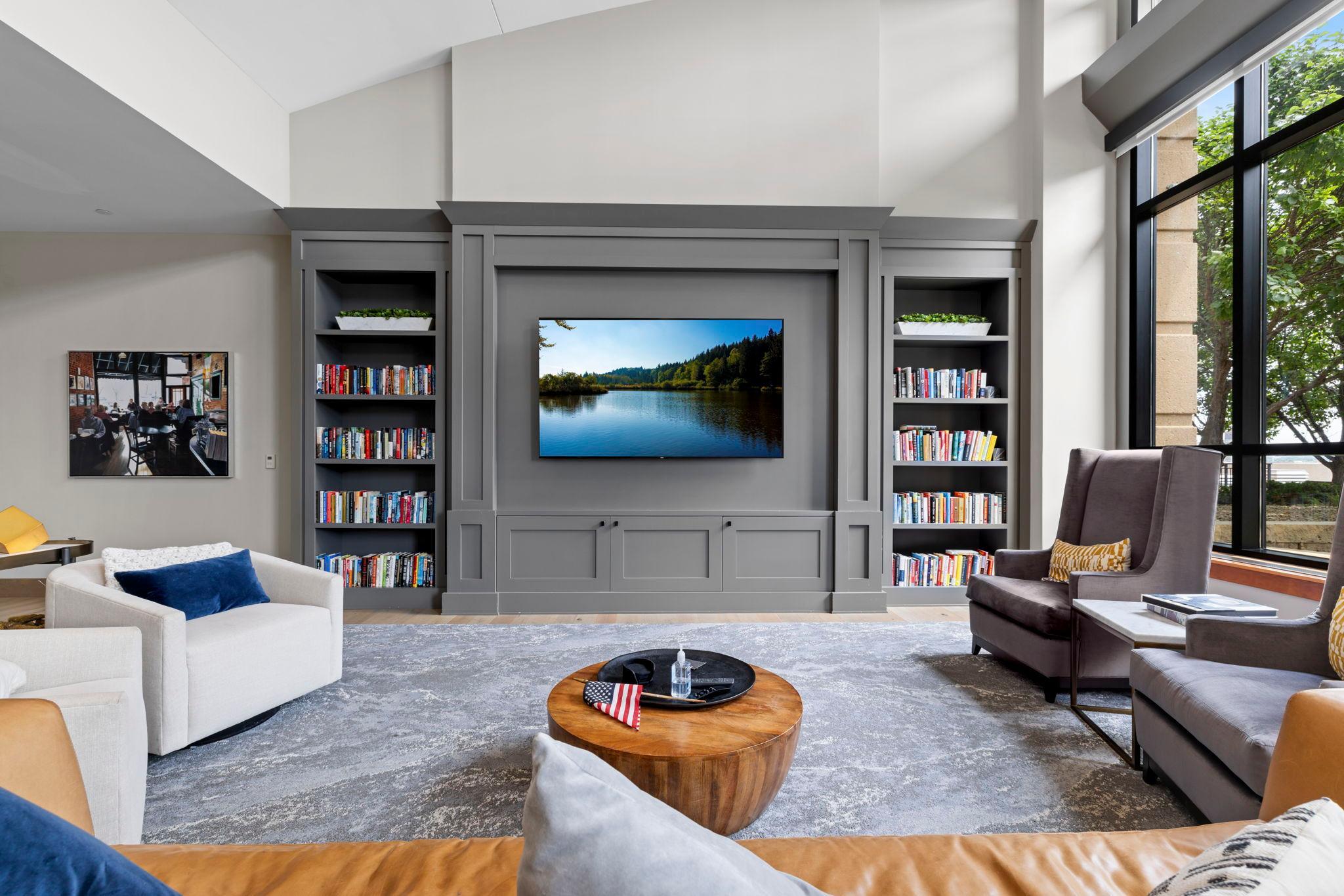 64-web-or-mls-100 3rd Ave S 705-168.jpg
