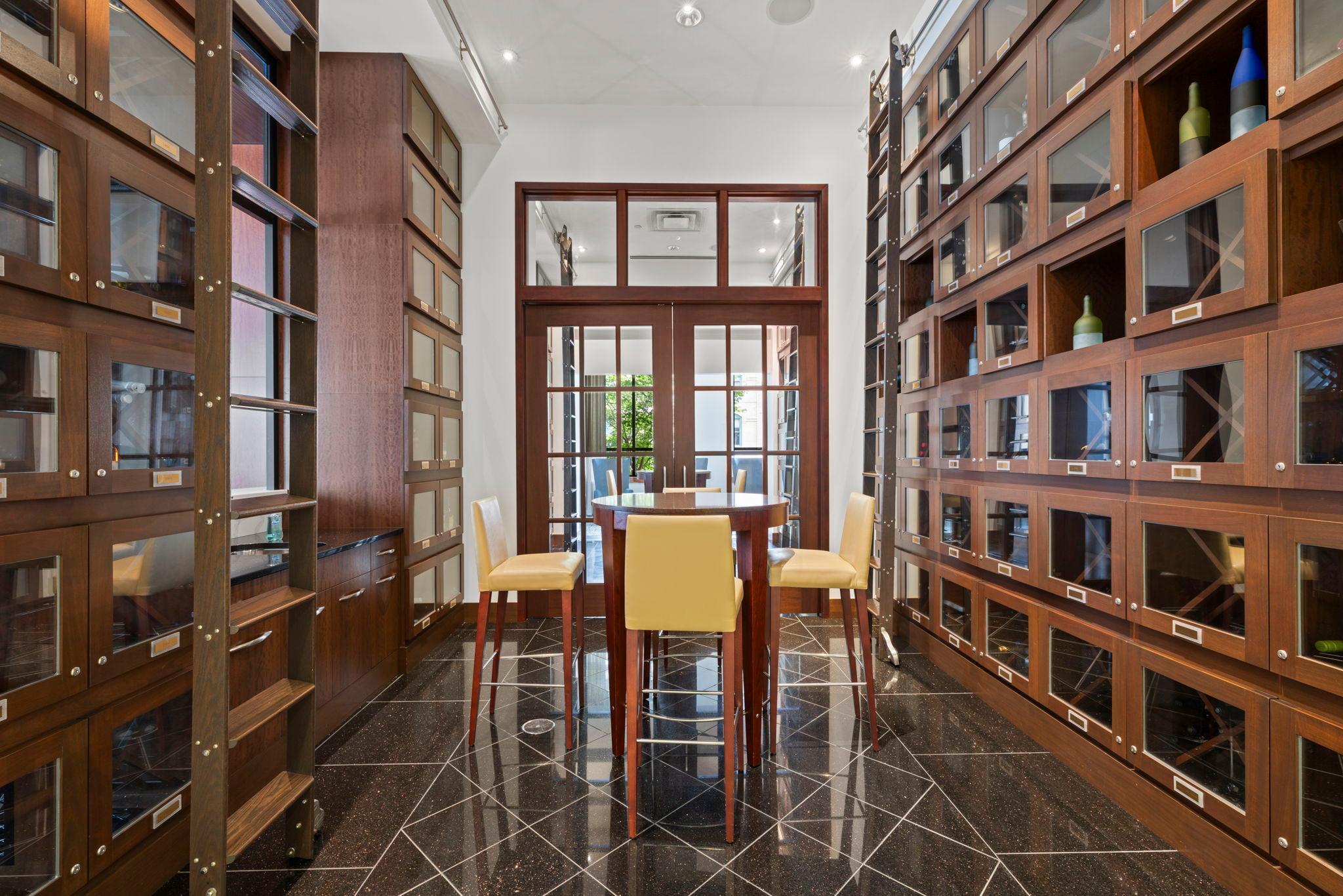 56-web-or-mls-100 3rd Ave S 705-147.jpg