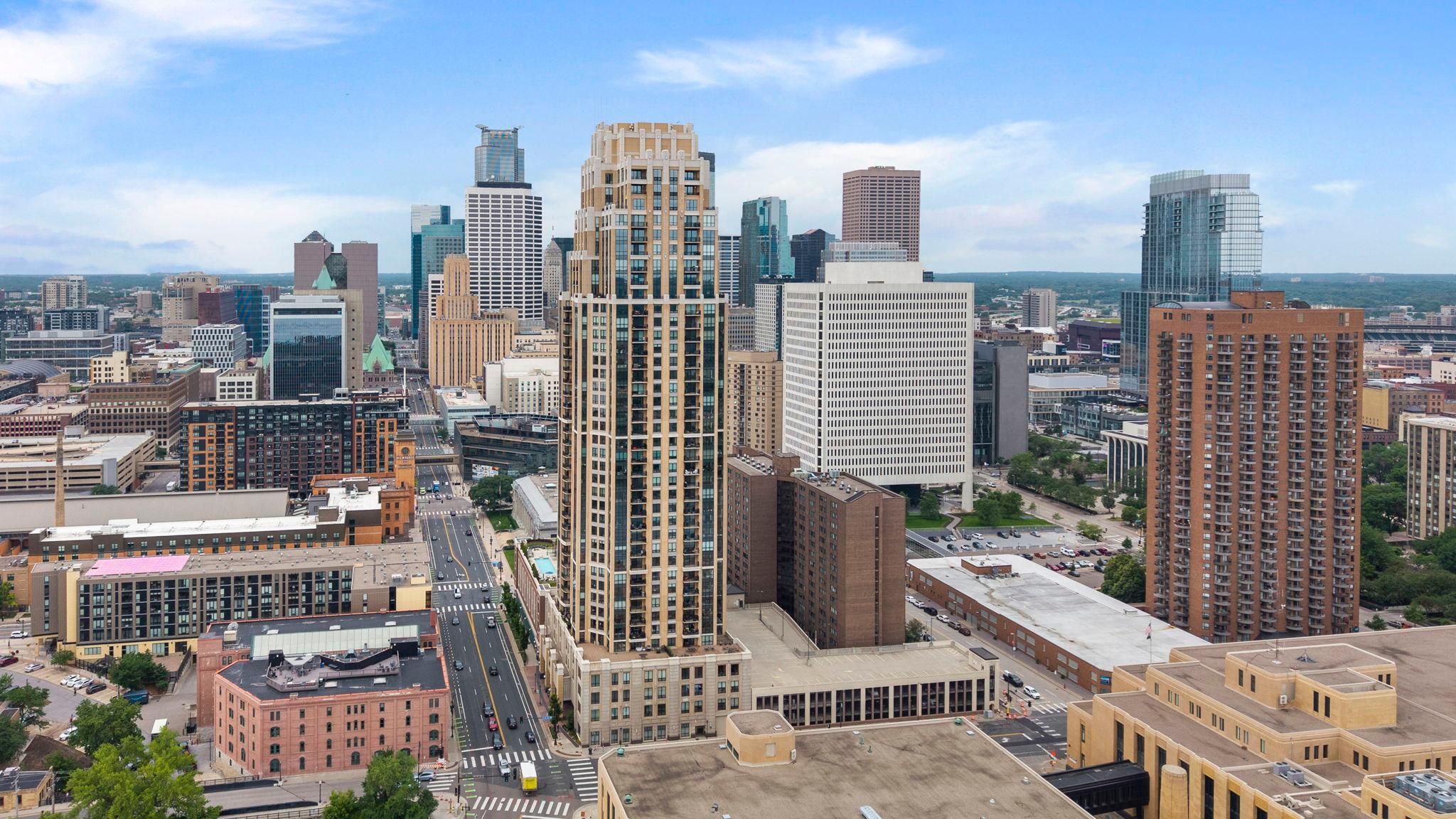 85-web-or-mls-100 3rd Ave S 705-241.jpg
