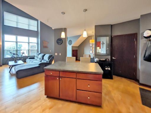 Island also features ample additional storage!