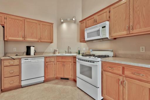 2674 Cutters Grove Circle, Anoka, MN 55303