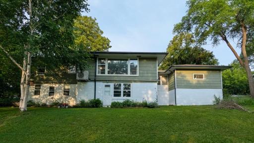 1301 Ridgeview Drive, Montevideo, MN 56265