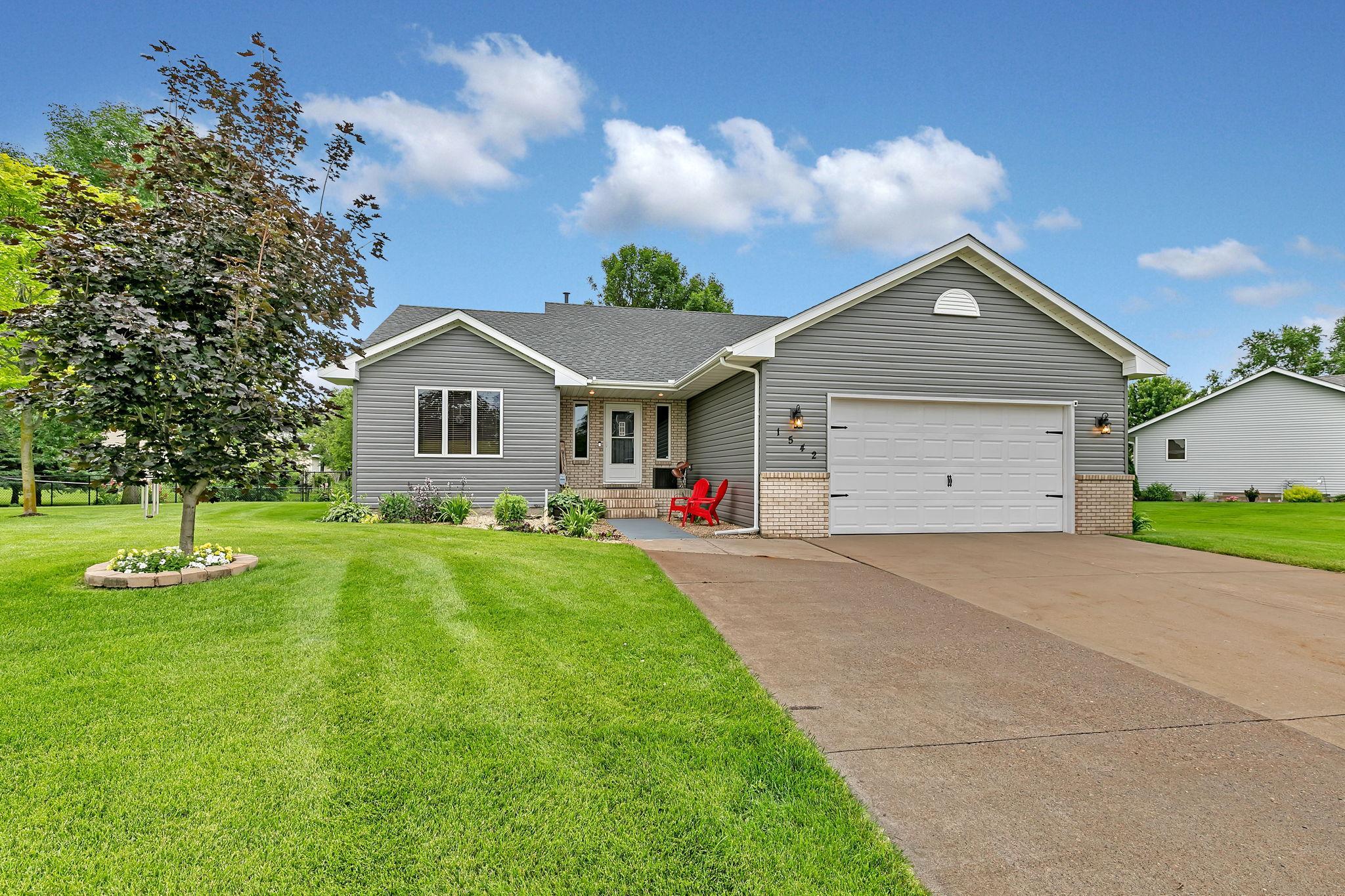 Over 2000 finished & .42 Acre Lot