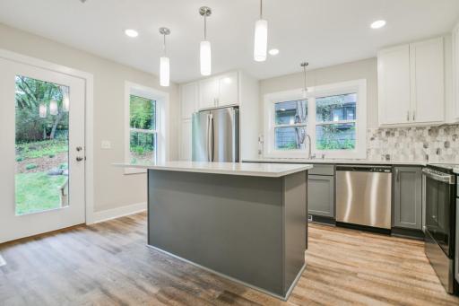 5432 Rowland Rd, Minnetonka, MN 55343