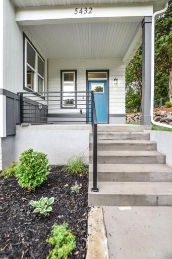 5432 Rowland Rd, Minnetonka, MN 55343