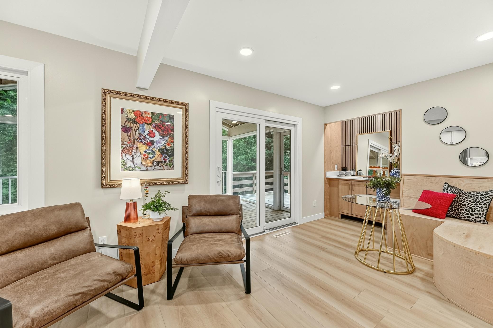 Bonus Area off kitchen