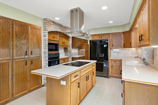 12050 48th Avenue N, Minneapolis, MN 55442