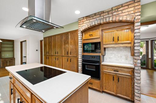 12050 48th Avenue N, Minneapolis, MN 55442