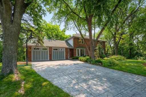 12050 48th Avenue N, Minneapolis, MN 55442