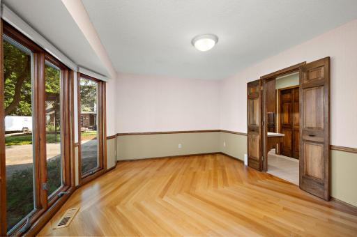 12050 48th Avenue N, Minneapolis, MN 55442