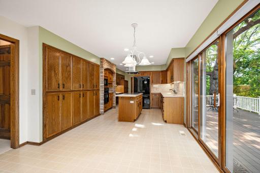 12050 48th Avenue N, Minneapolis, MN 55442
