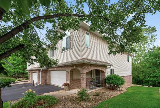 637 Crane Creek Lane, Eagan, MN 55121