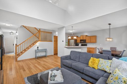 637 Crane Creek Lane, Eagan, MN 55121