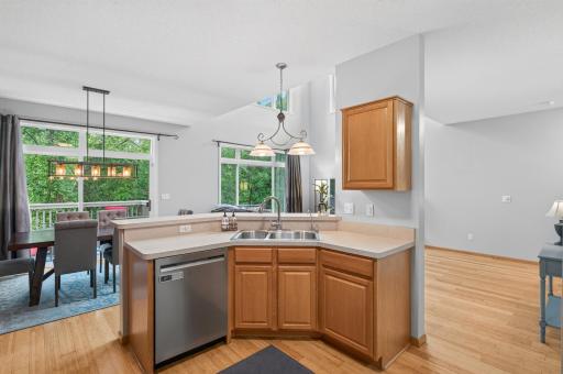 637 Crane Creek Lane, Eagan, MN 55121