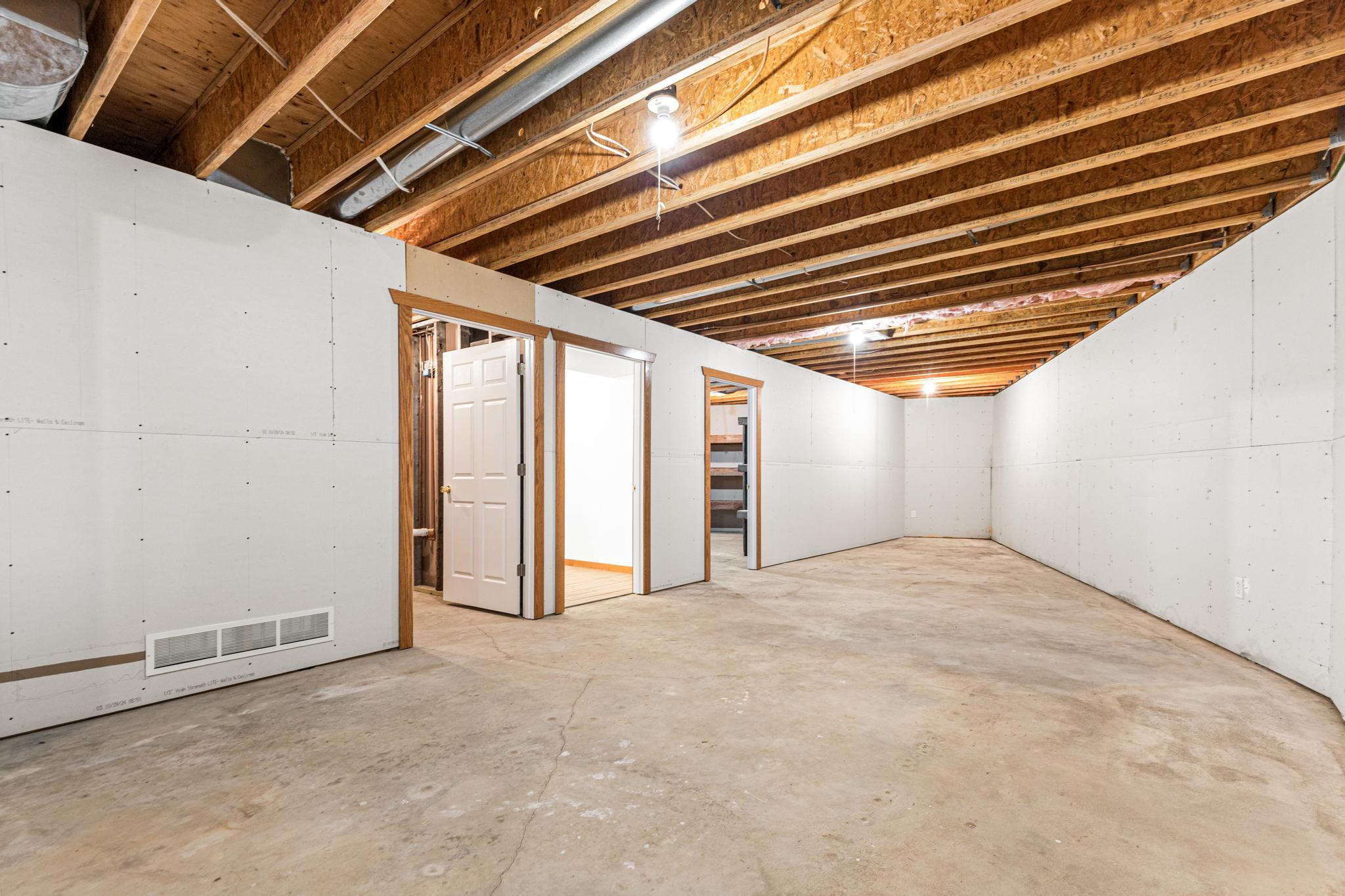 8304 180th Street W-36.jpg