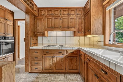 17991 Natchez Avenue, Prior Lake, MN 55372