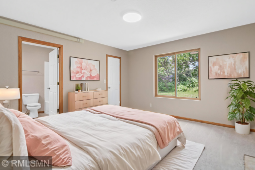 225-Helen-St-18 - Bedroom - Standard - 2.jpg